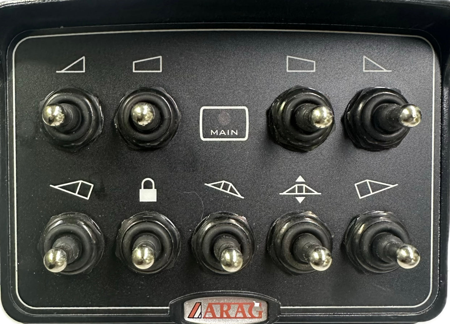 Arag 4669 9 function hyd switch box 46697060
